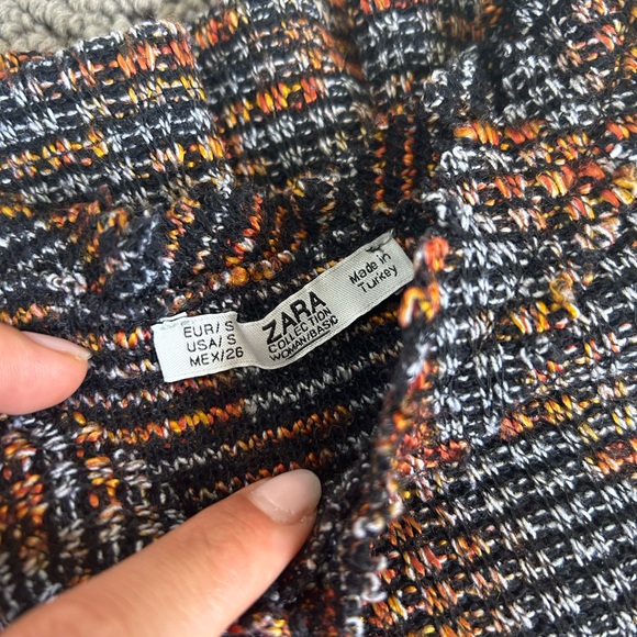 Zara boucle textured knit short sleeve shirts - 2 different colours - Picture 4 of 4